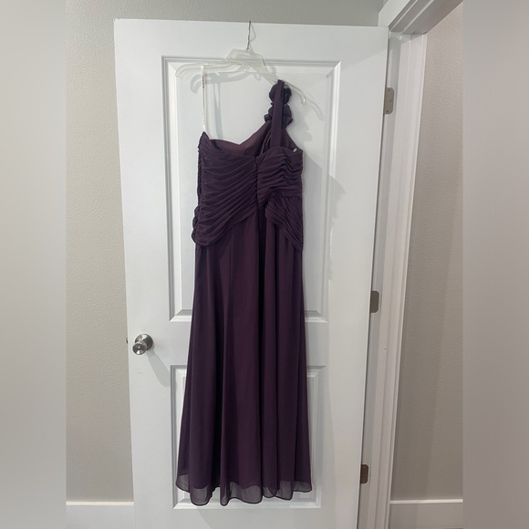 David’s Bridal Bridesmaid Gown - size 14 - Picture 2 of 4